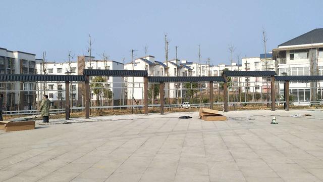 眉山仁壽縣委員會打造文化走廊仿古一體瓦 讓這個(gè)春節(jié)美出意境
