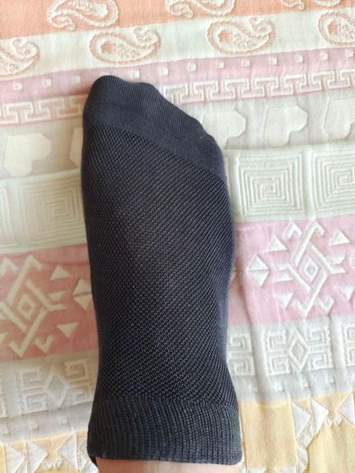 滿芳庭測(cè)評(píng)出品 上手雅贊男款襪子半月,小編選擇是對(duì)的