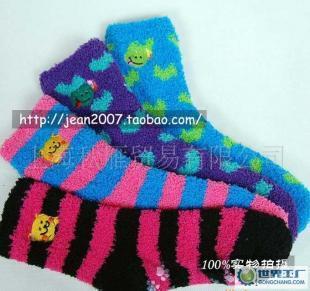 外貿原單女式絲絨全棉加厚中筒地板襪 糖果多色，實用與美觀兼備